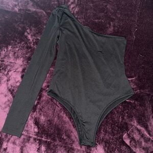 Only wore two times, very comfortable, just not my style!